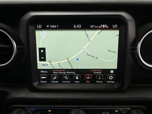 Used 2023 Jeep Wrangler Unlimited Sahara w/ Cold Weather Group AWD/4WD image 16