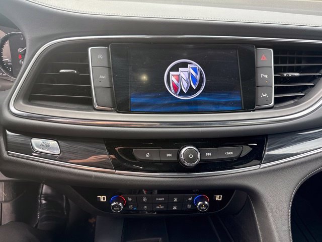 Used 2024 Buick Enclave Premium AWD/4WD image 15