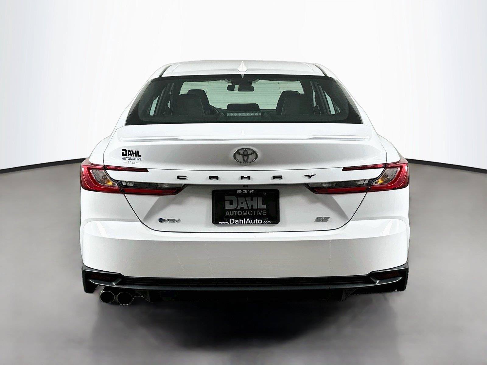 Used 2025 Toyota Camry SE FWD image 12