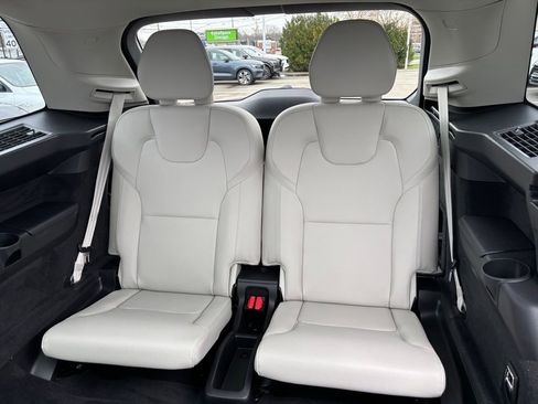 Certified 2025 Volvo XC90 T8 Plus w/ Protection Package Premier AWD/4WD image 24