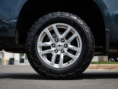 Used 2020 Chevrolet Silverado 1500 RST AWD/4WD image 25