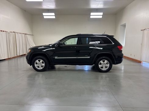 Used 2012 Jeep Grand Cherokee Laredo AWD/4WD image 5