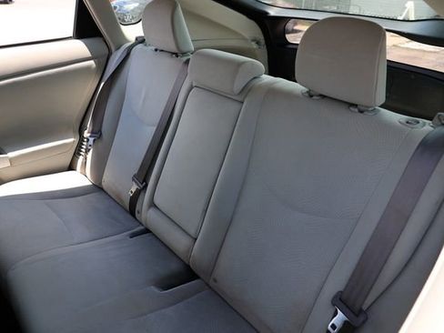 Used 2015 Toyota Prius Four image 10