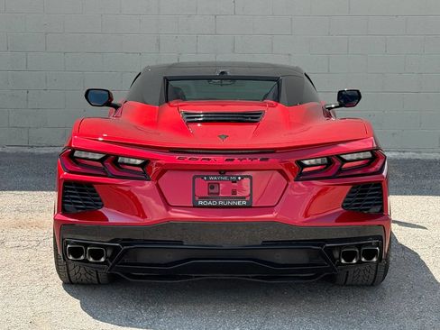 Used 2022 Chevrolet Corvette Stingray Preferred Conv w/ Battery Protection Package RWD image 9