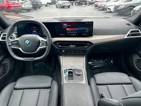 Used 2025 BMW i4 eDrive40 RWD image 33