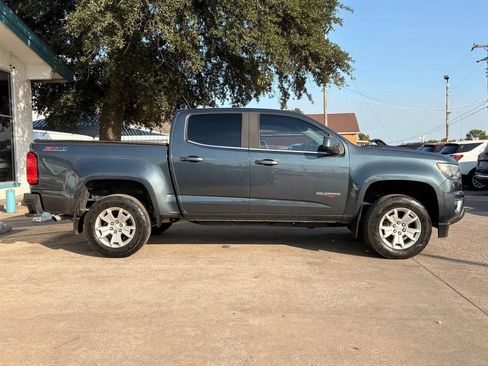 Used 2019 Chevrolet Colorado LT w/ LT Convenience Package RWD image 2
