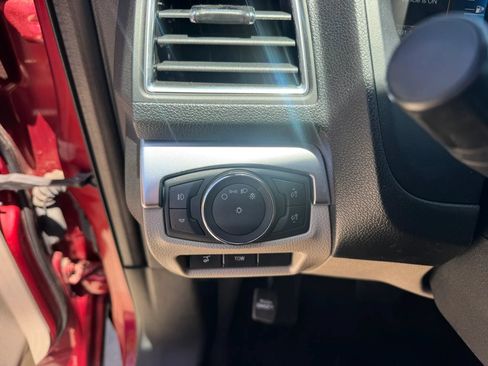 Used 2019 Ford Explorer Limited w/ Class III Trailer Tow Package FWD image 11