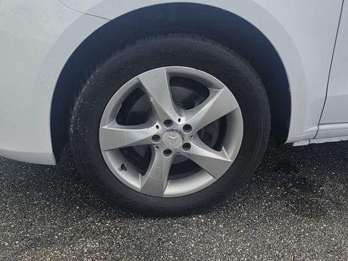 Used 2017 Mercedes-Benz Metris Passenger image 21