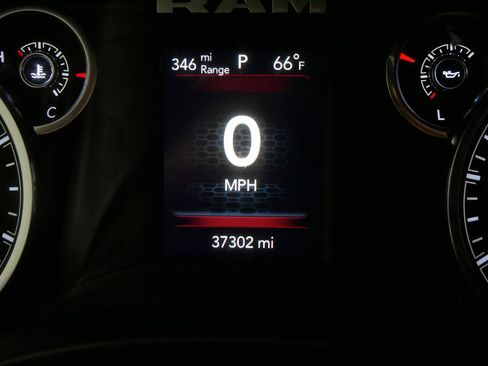Used 2023 RAM 1500 Big Horn AWD/4WD image 35