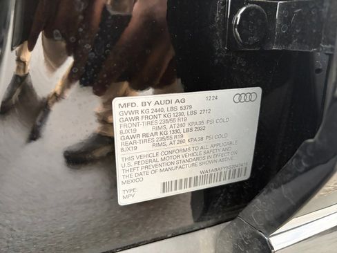 Used 2025 Audi Q5 2.0T Premium w/ Convenience Plus Package image 35