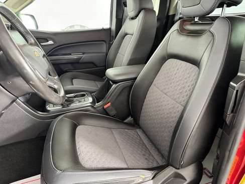 Used 2015 Chevrolet Colorado Z71 AWD/4WD image 26