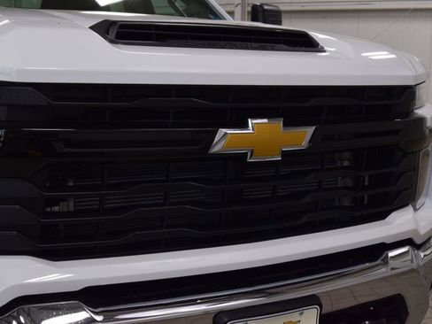 New 2026 Chevrolet Silverado 3500 W/T AWD/4WD image 6