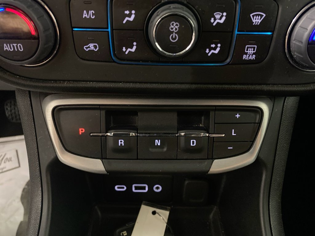 Certified 2024 GMC Terrain SLE w/ Driver Convenience Package AWD/4WD image 19