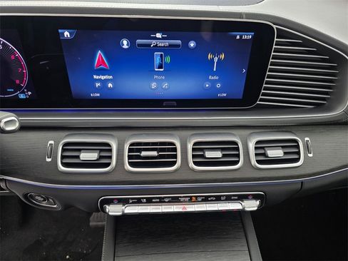 New 2026 Mercedes-Benz GLE 450 4MATIC image 17