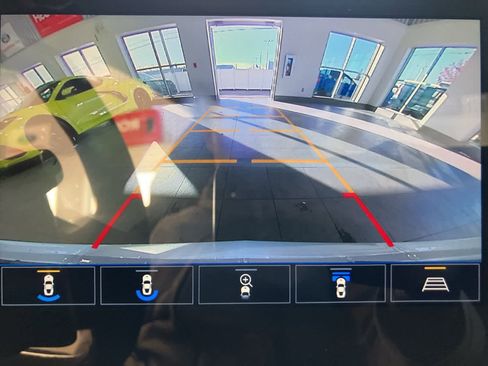 Used 2021 Chevrolet Corvette Stingray Premium Conv w/ 3LT image 25