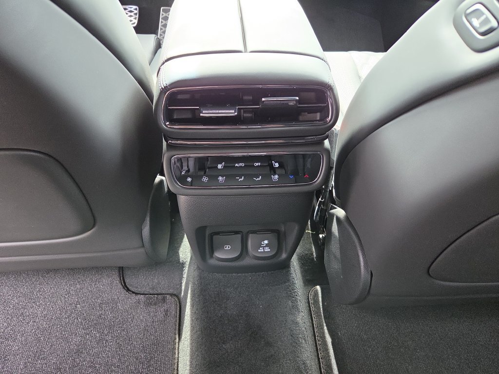 New 2027 Genesis GV80 3.5T Prestige AWD/4WD image 32