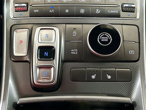 Used 2023 Hyundai Santa Fe SEL w/ Premium Package image 15