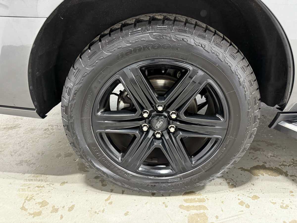Used 2021 Ford Expedition XLT AWD/4WD image 7