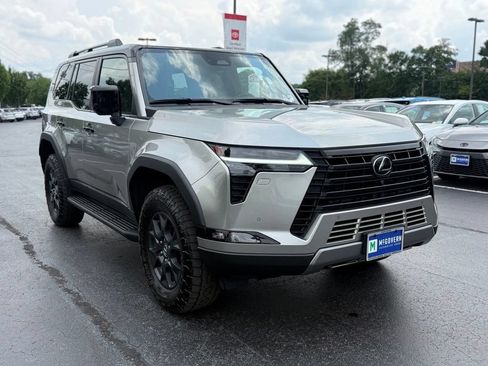 Used 2024 Lexus GX 550 AWD/4WD image 11