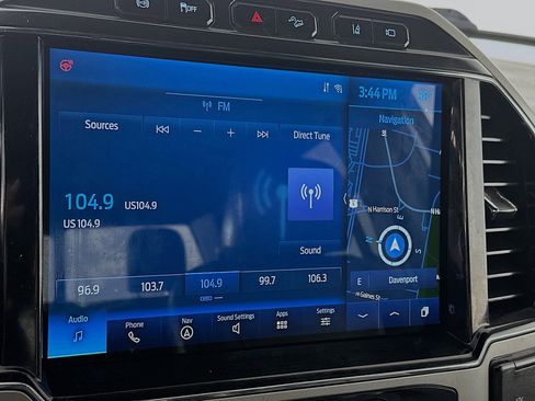 Used 2022 Ford F250 Lariat w/ Black Appearance Package image 15