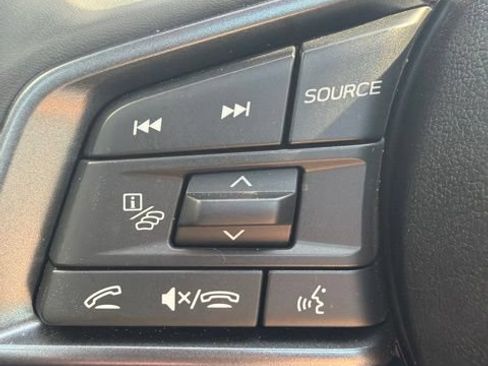 Certified 2025 Subaru Forester Limited AWD/4WD image 17