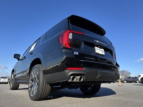 Used 2026 GMC Yukon Denali Ultimate w/ LPO, Floor Liner Package image 8