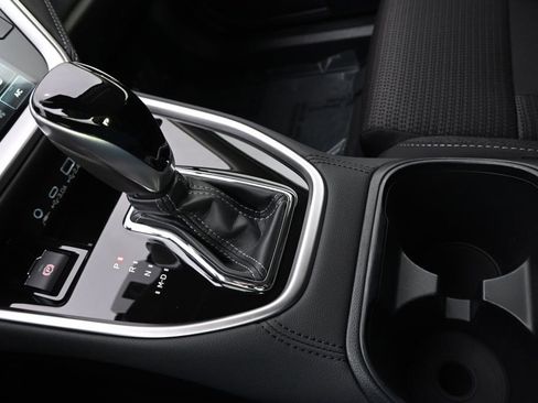 Certified 2025 Subaru Outback Premium image 31