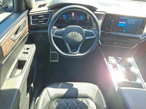 Used 2024 Volkswagen Atlas SEL Premium R-Line AWD/4WD image 13