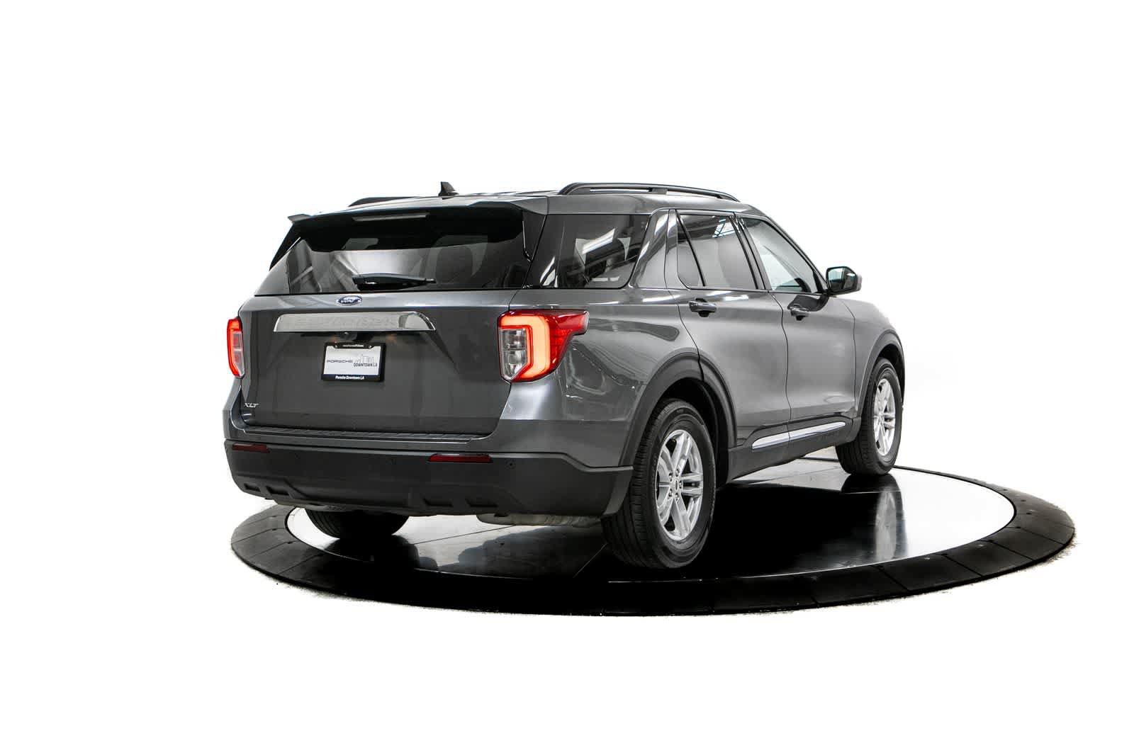 Used 2023 Ford Explorer XLT RWD image 7
