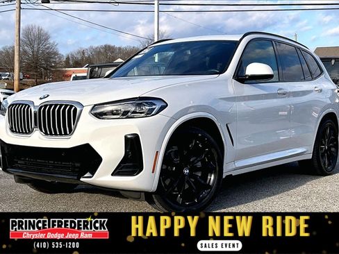 Used 2022 BMW X3 xDrive30i w/ M Sport Package image 3
