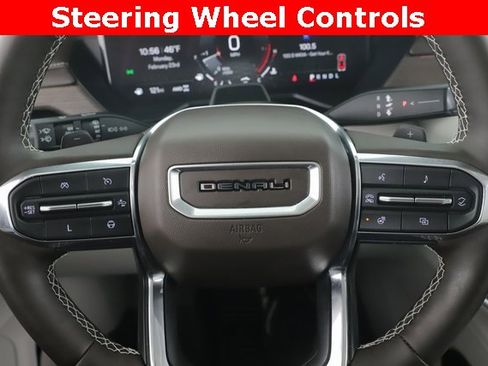 Used 2024 GMC Acadia Denali w/ Super Cruise Package image 22