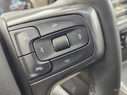 Used 2025 Chevrolet Silverado 2500 ZR2 w/ Technology Package image 48