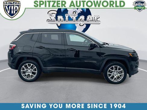 Certified 2023 Jeep Compass Latitude image 10