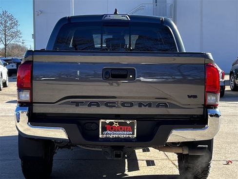 Used 2023 Toyota Tacoma SR5 image 5
