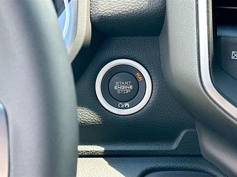 New 2026 RAM 1500 Big Horn AWD/4WD image 19
