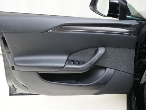 Used 2023 Tesla Model S image 23