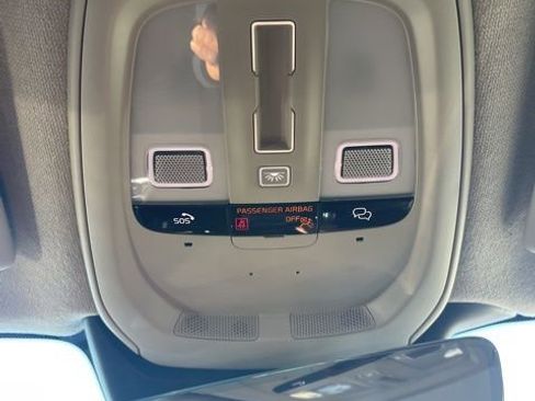 Certified 2025 Volvo XC40 B5 Core image 20