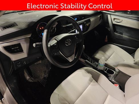 Used 2014 Toyota Corolla LE image 7