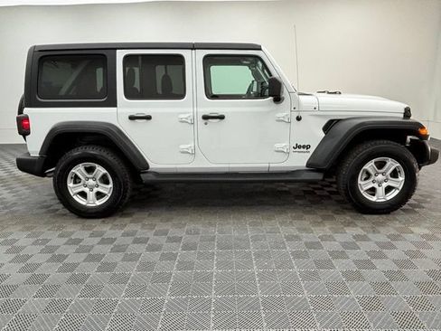 Used 2022 Jeep Wrangler Unlimited Sport AWD/4WD image 5