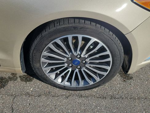 Used 2018 Ford Fusion Titanium image 40