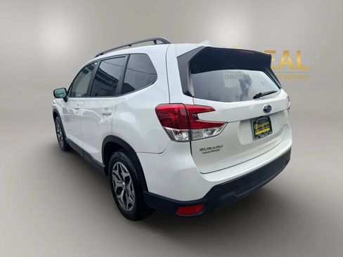 Used 2022 Subaru Forester Premium AWD/4WD image 4