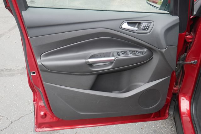 Used 2018 Ford Escape Titanium FWD image 15