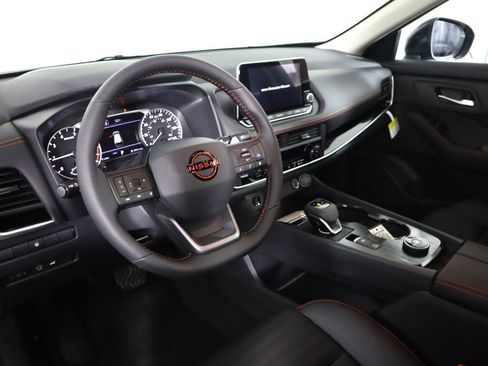 New 2026 Nissan Rogue SV AWD/4WD image 12