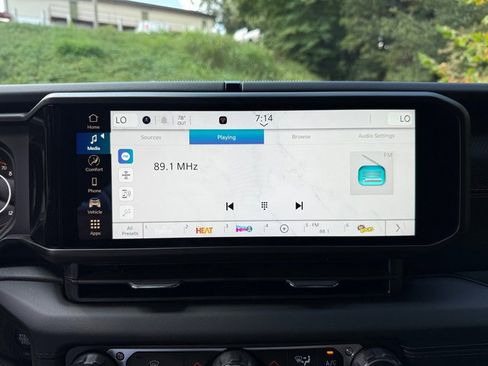 New 2025 Jeep Gladiator Rubicon image 21