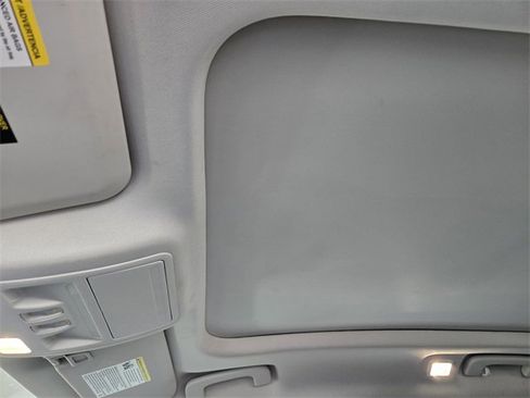 Used 2022 Ford Escape SEL image 25