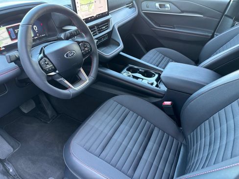 Used 2026 Ford Explorer ST-Line w/ ST-Line Street Pack RWD image 9