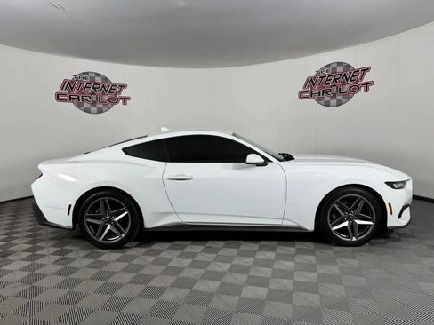 Used 2024 Ford Mustang Coupe RWD image 8