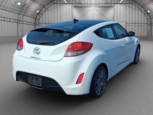 Used 2014 Hyundai Veloster w/ Style Package 02 FWD image 5