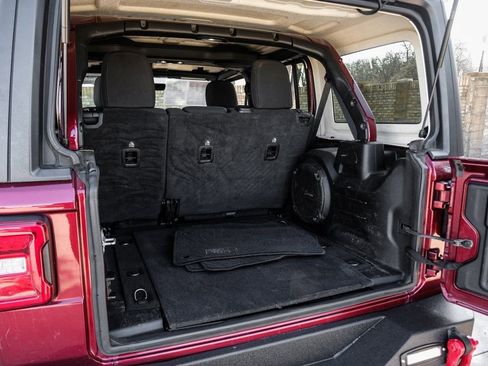 Used 2021 Jeep Wrangler Unlimited Rubicon image 65