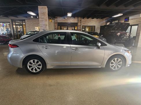 Used 2023 Toyota Corolla LE FWD image 8